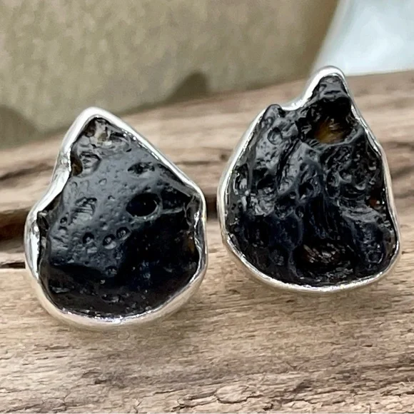 Tektite Gemstone Stud Earrings 925 Sterling Silver - Picture 4 of 10